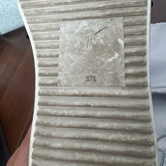 Giuseppe Zanotti - Picture 3 of 3